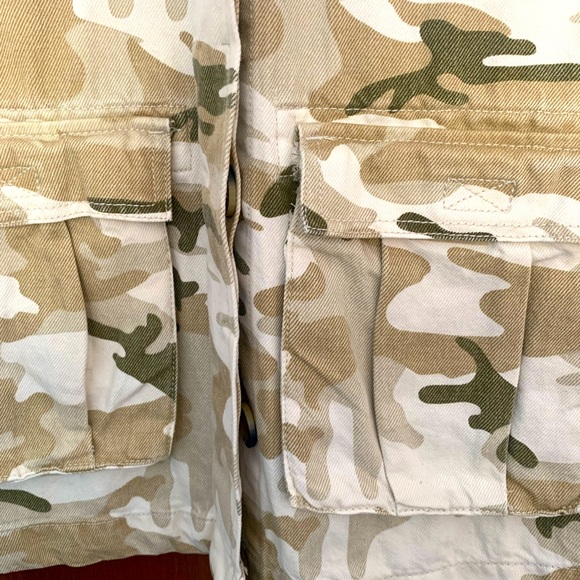 Camouflage Jacket - Picture 4 of 6